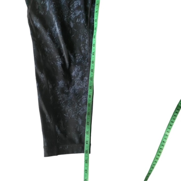 LOLE Performance Black and Blue Marble Pattern Leggings Size XL - Picture 7 of 8